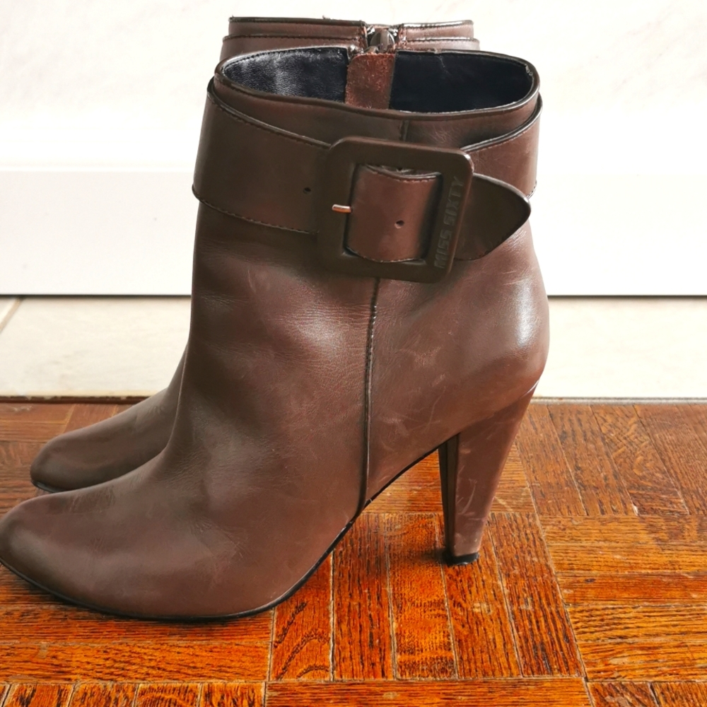 Y2K VINTAGE MISS SIXTY BOOTS